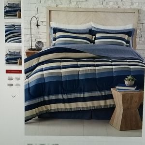 Brand New  8 piece king set